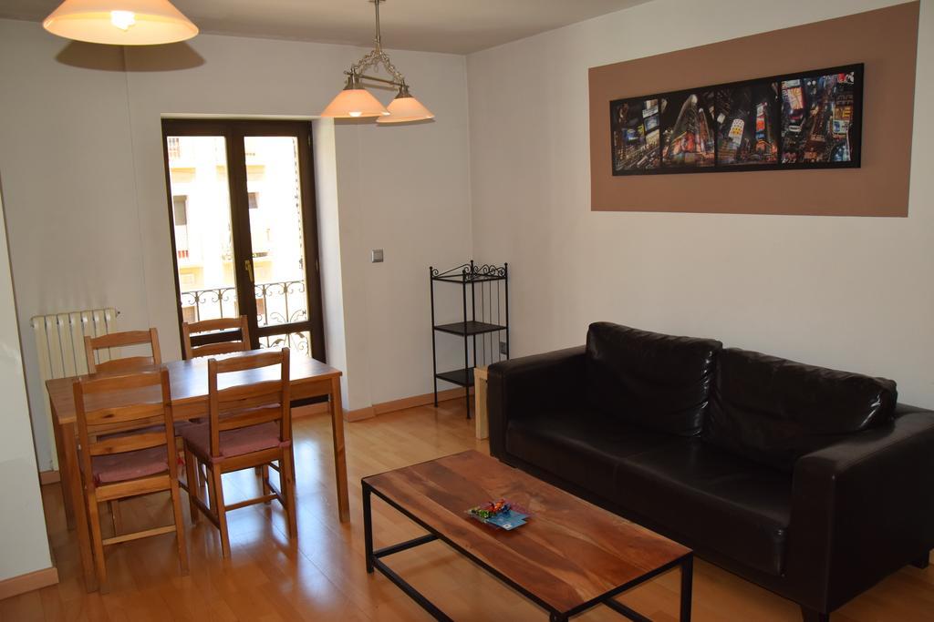 Apartamentos Zaragoza Coso Exterior foto